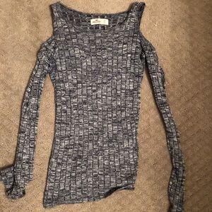 Off the shoulder long sleeve